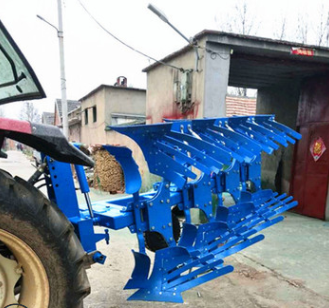 直销农用液压翻转犁 大型悬挂液压翻转犁 435钢板双面犁地机厂家图3