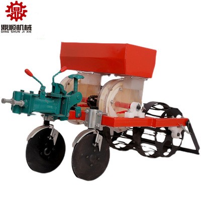 手扶拖拉机牵引花生播种机自动膜上点播花生播种覆膜机工厂价格发图3