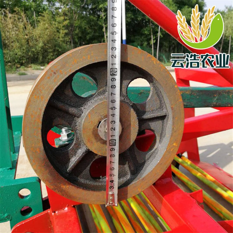 波斯菊荷兰菊收获机大蒜收割器价格 拖拉机带动起蒜器厂家图3