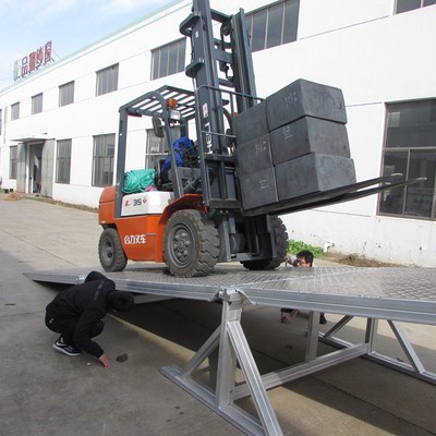 移动式登车桥叉车卸货装车平台固定登车桥定制车桥坡道图2