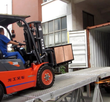 登车桥 挖机叉车坡道 调整设备 铝跳板 桥梯铝合金铲车坡道上车图3