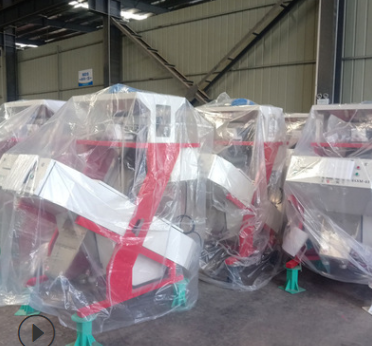 厂家直供大米色选机小型用户大米小米杂粮筛选机选黑杂质一键分选图4