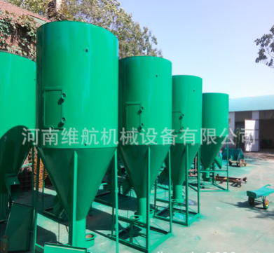 现货供应立式饲料搅拌机 养猪饲料搅拌机 自吸式饲料粉碎搅拌机图2