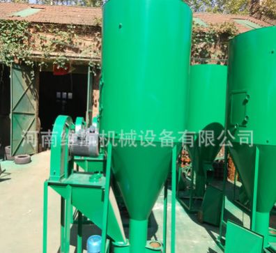 现货供应立式饲料搅拌机 养猪饲料搅拌机 自吸式饲料粉碎搅拌机图4