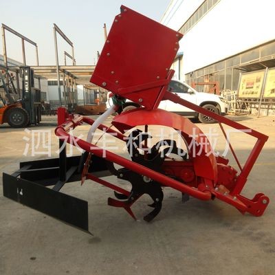 四轮拖拉机后置培土开沟机图片 侧置式悬挂式施肥挖沟机厂家图5