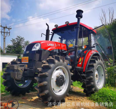 跨境销售东方红旋耕犁地机 LX904四轮拖拉机 自带强压四驱拖拉机图3