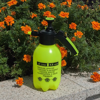 厂家批发新款2L气压式喷雾器喷洒手压浇花喷水壶消毒园艺塑料壶图2