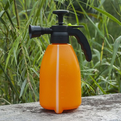 工厂批发耐酸碱2L气压喇叭嘴家用浇花喷水壶洗车液自洁素专用喷壶