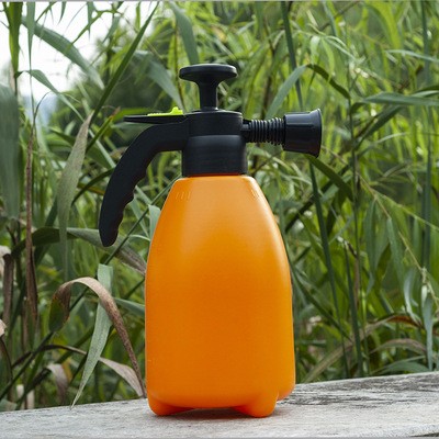 工厂批发耐酸碱2L气压喇叭嘴家用浇花喷水壶洗车液自洁素专用喷壶图2