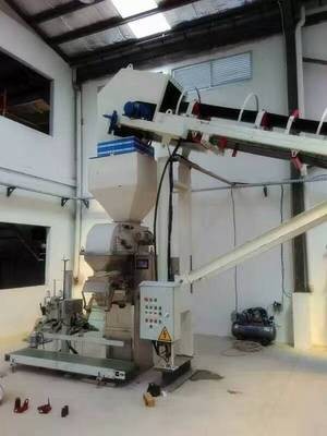 定量秤江西全自动定量包装机南昌饲料电脑包装秤添加剂称重包装机图2