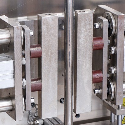 纳智杰酵素果冻包装机 液体异型袋漱口水包装机 辣椒酱体包装机图2