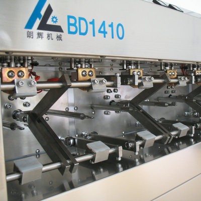 厂家现货自立袋灌装机豆浆含气果汁饮料灌装封口机异型袋包装机图4