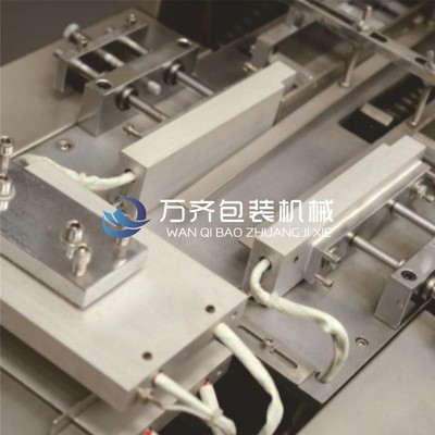 全自动透明膜三维包装机 化妆品香烟薄膜裹包机图4