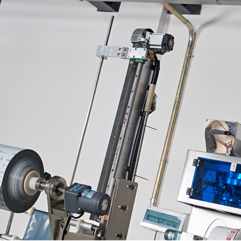 [热销100台]一人可操作三台的全自动三角袋茶叶包装机图3