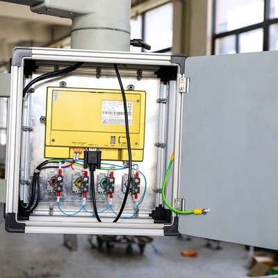 社区超市全自动蔬菜水果包装机托盘水果包装设备枕式食品包装机械图4