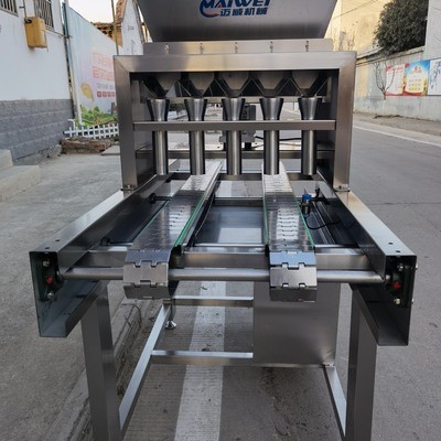 现货供应 MW-600型 果仁儿颗粒撒料机 糕点撒料 核桃仁儿撒料机图2