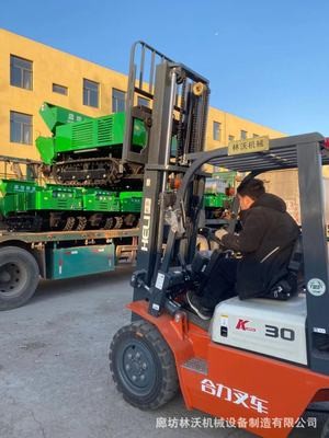 履带式旋耕机多功能农用大棚果园田园管理开沟机乘坐式柴油微耕机图2