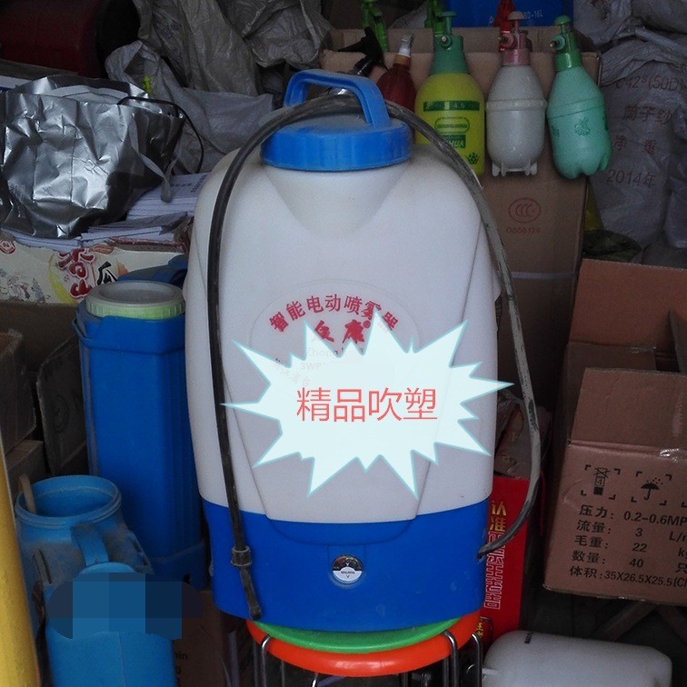 厂家批发供应20L升背负式电动喷雾器吹塑白桶企鹅款农用打药机图4
