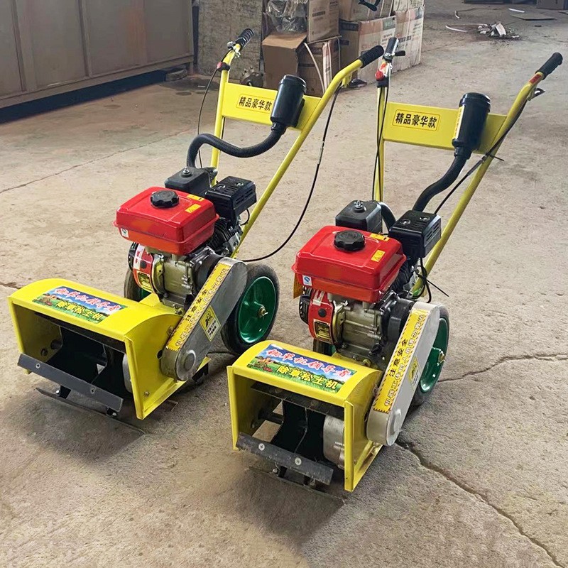 农用除草松土机小型汽油除草犁地耕田机果园开沟多功能锄草机图5