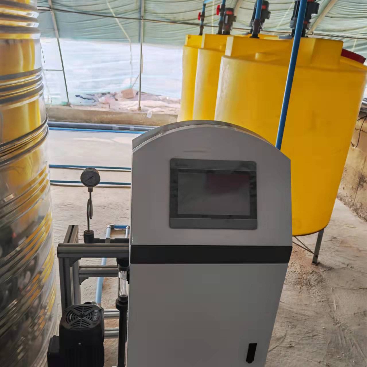 节水灌溉果树育苗大棚水肥一体机自动施肥器全自动智能水肥一体机图4