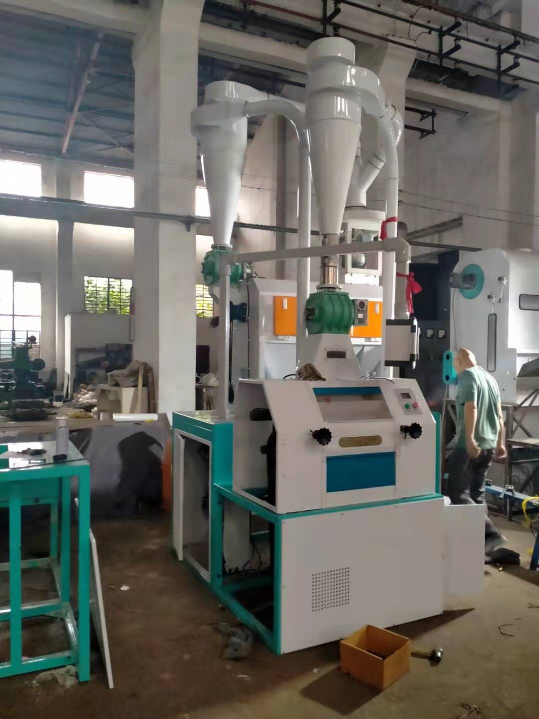 河南磨粉机 新型小麦磨粉机 新型智能磨粉机新型智能面粉机图3