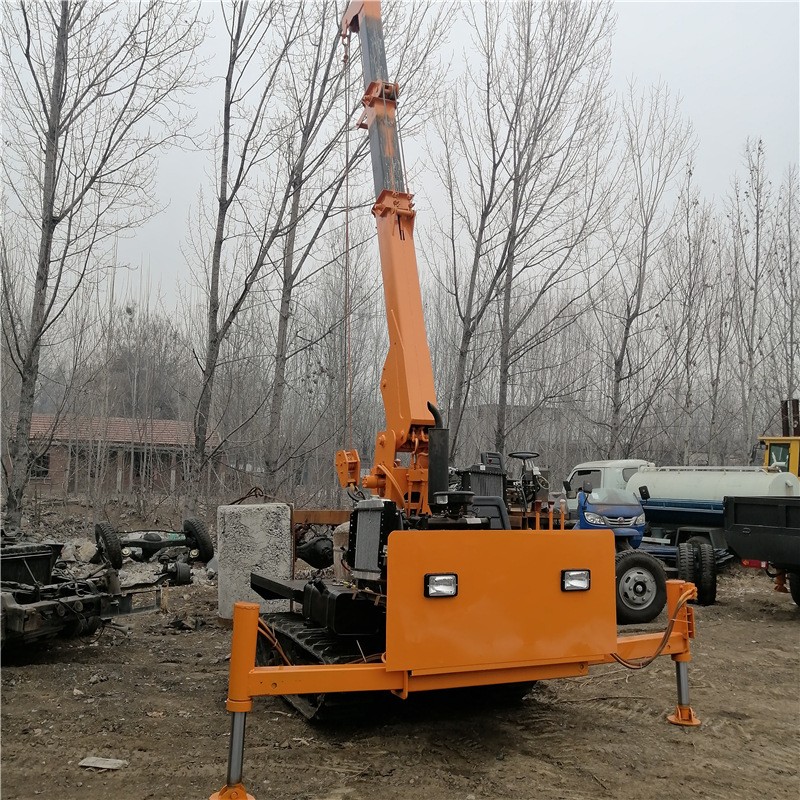 4缸爬爬车吊2吨 履带移树吊苗圃用 履带爬爬机适用复杂地形图2