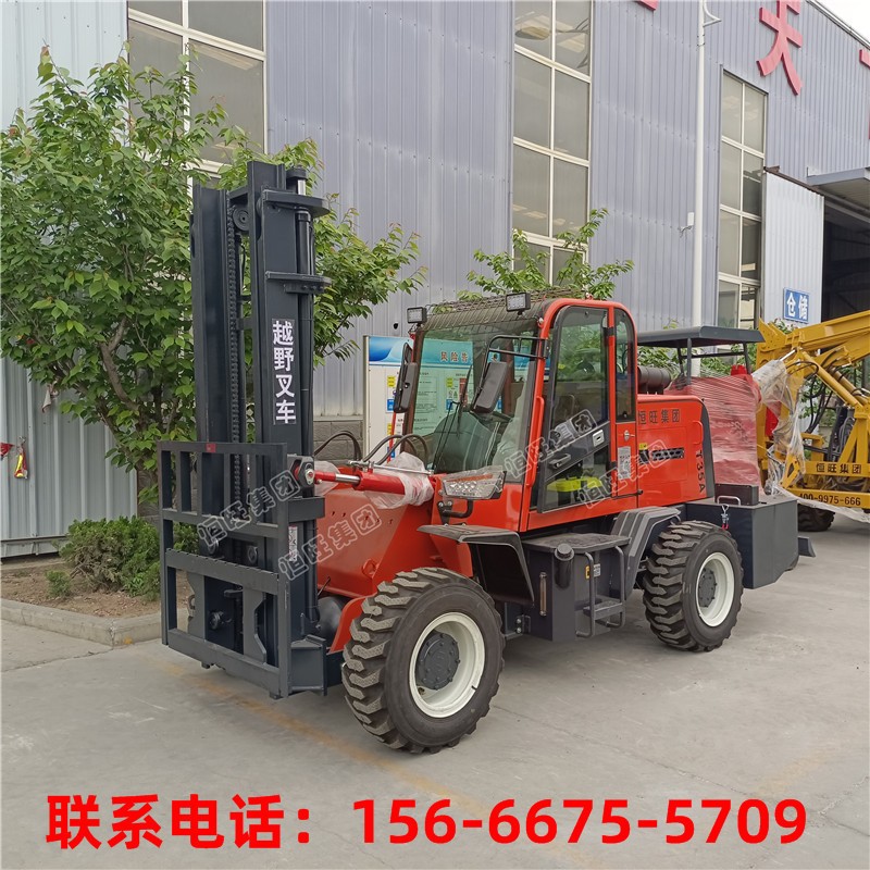 四驱越野叉车柴油液压搬运车自卸3.5吨越野叉车图5