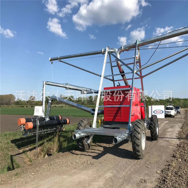 平移式喷灌机灌溉轻松喷灌千亩图3