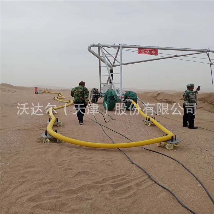 平移式喷灌机灌溉轻松喷灌千亩图5