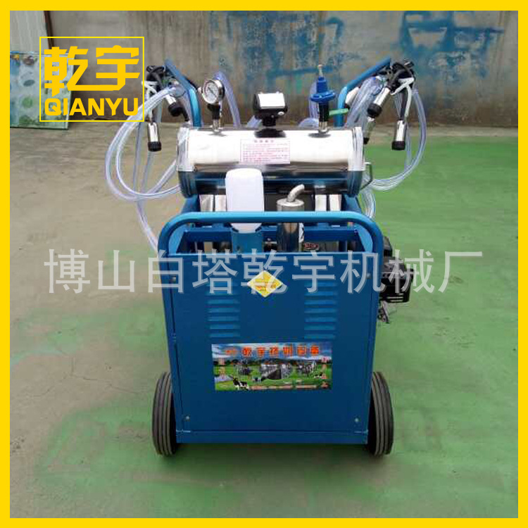 双桶真空泵挤奶机3