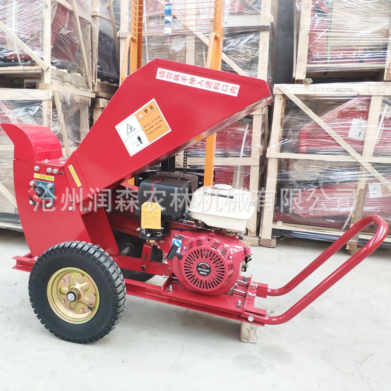 销售树枝粉碎机 汽油枝条破碎机 果园葡萄藤粉碎机小型移动家用款图3