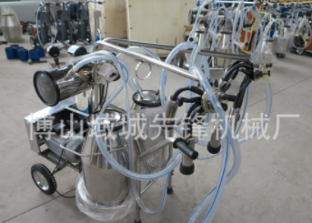 厂家供应双桶移动式挤奶机 奶牛奶羊真空泵挤奶机 YZX-2挤羊奶图3
