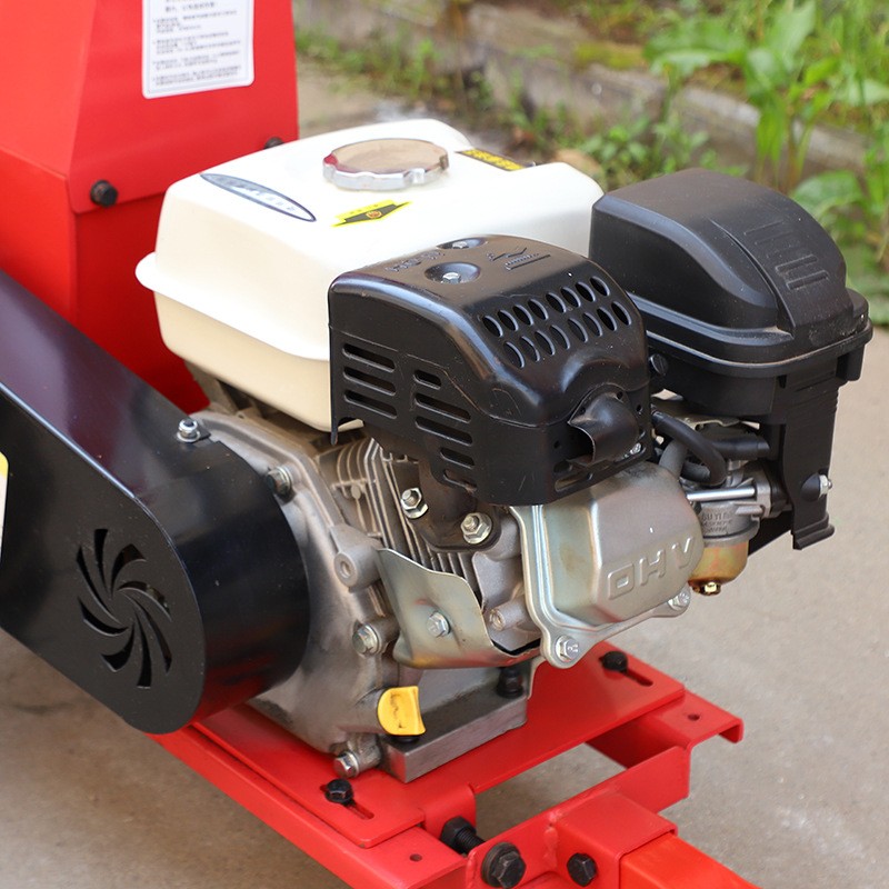 园林轮式手扶碎枝机可移动小型树枝粉碎机修剪物汽油碎枝机直营图2