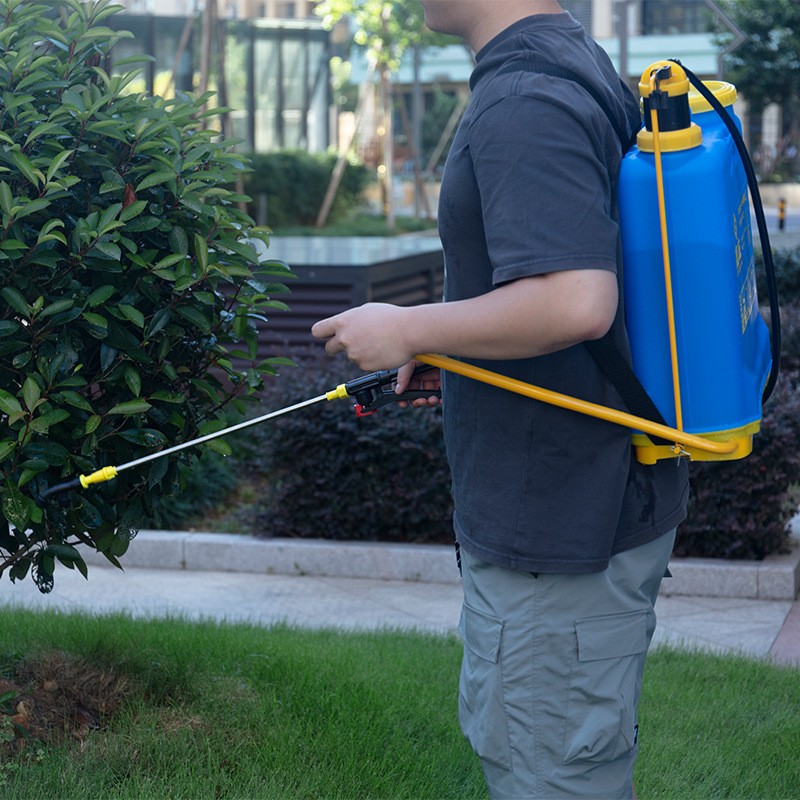 厂家直销定做钢单管双管加厚手摇喷雾器 手压式 新款手摇式喷雾器图3