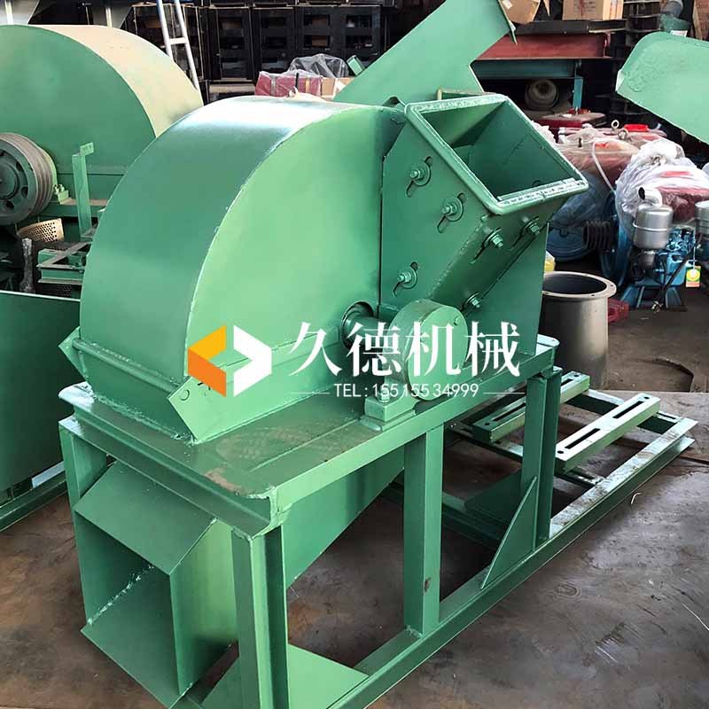 批发小型松树皮粉碎机 果园树枝玉米芯木材粉碎机 可移动式木屑机图4