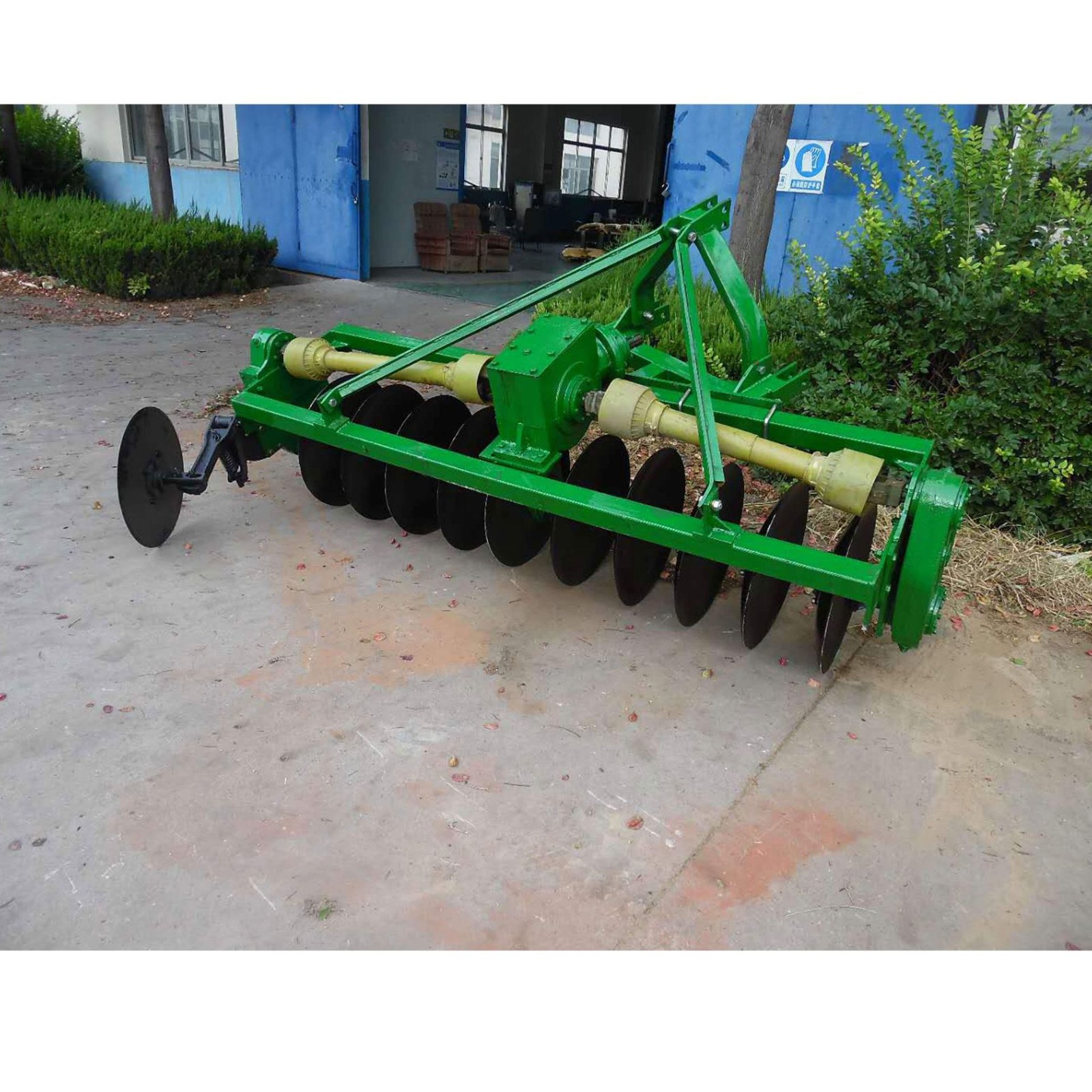 农用拖拉机带悬挂525系列圆盘犁 土壤翻土机械 液压双向圆盘犁图3