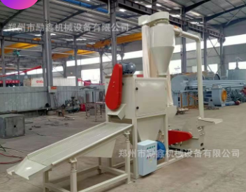 河南厂家全自动艾条机械加工家用艾草打绒机多款型号粉碎型艾绒机图4