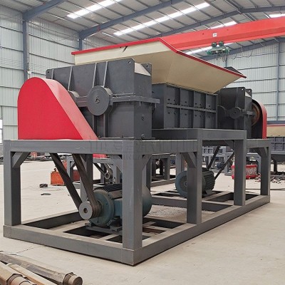 牛羊圈草料用撕碎机 秸秆草垫子粉碎机设备一机多用 稻草撕碎机