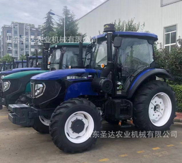 农用四驱拖拉机 雷沃1204大桥多缸拖拉机 低矮大棚管理拖拉机图3