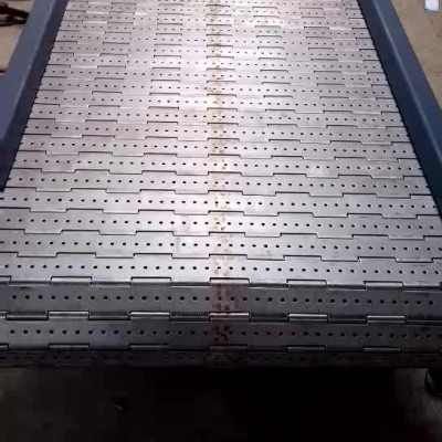 厂家定制不锈钢扣板链板重型翻板链板碳钢材质冲孔链板
