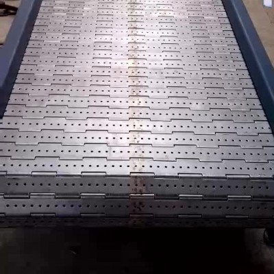 厂家定制不锈钢扣板链板重型翻板链板碳钢材质冲孔链板