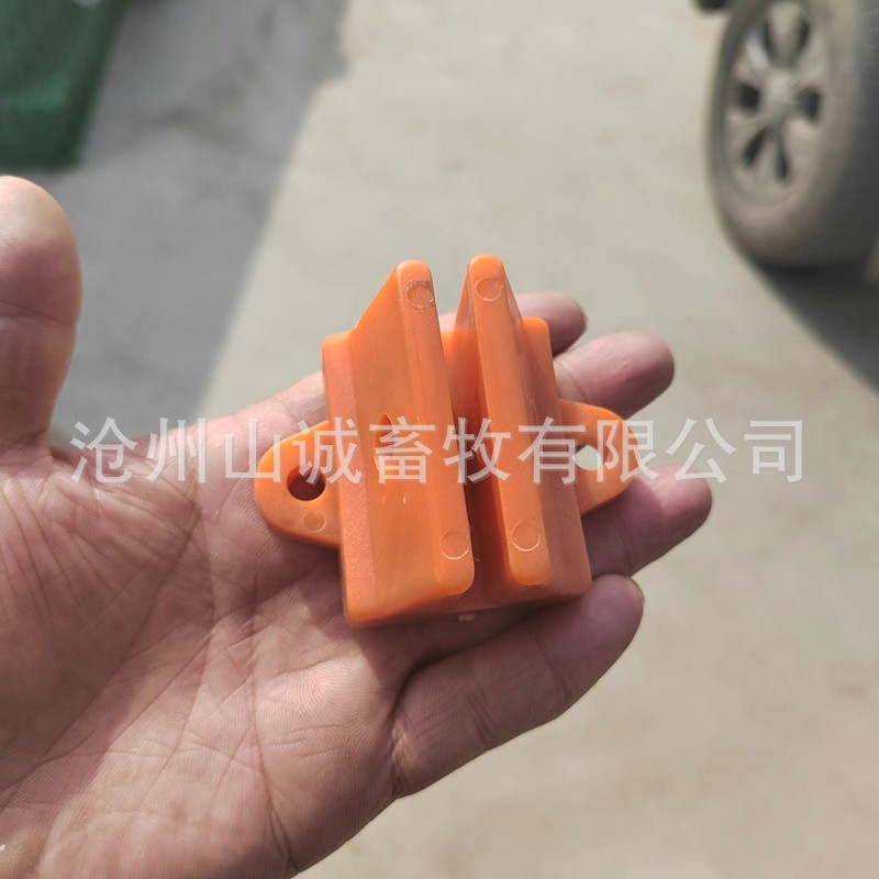 漏粪板支撑梁底座塑料底座梁底座羊床梁底座支撑梁底座羊舍专用图5