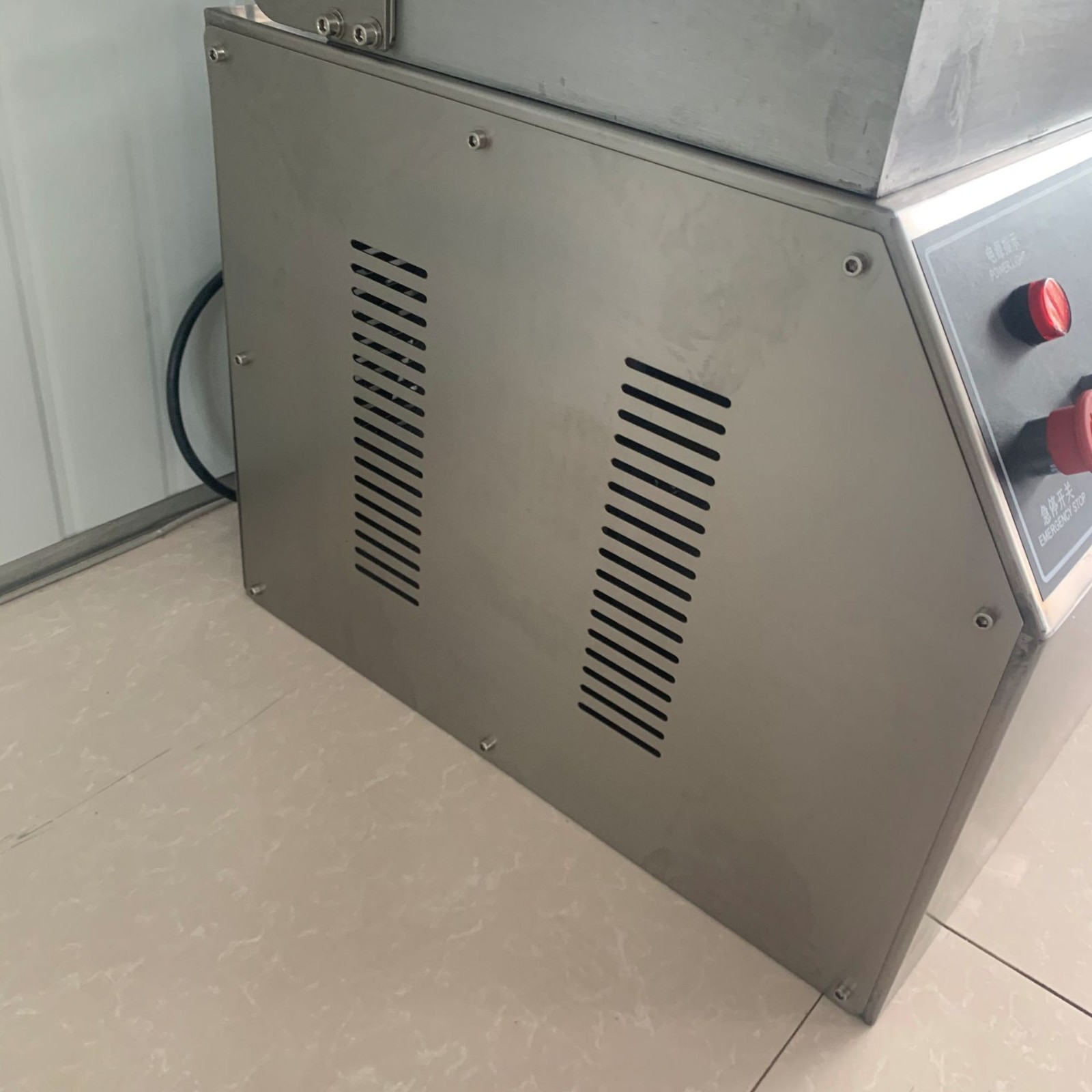 450小型贴体真空包装机牛排三文鱼海参跨境商超门店真空包装机图3