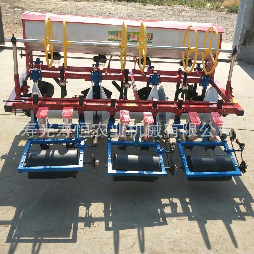 三垄六行洋葱 甘蓝 芥蓝 萝卜精播机 起垄施肥播种铺滴灌带一体机图5