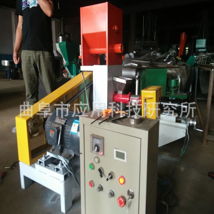 品质保证a1禽畜饲料膨化机 水产饲料膨化机 微型饲料膨化机图4