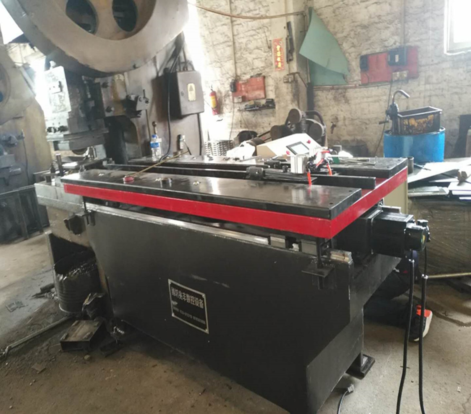 供应小型数控送料机 深喉冲床自动化设备送料架 罐盖冲压送料器图3