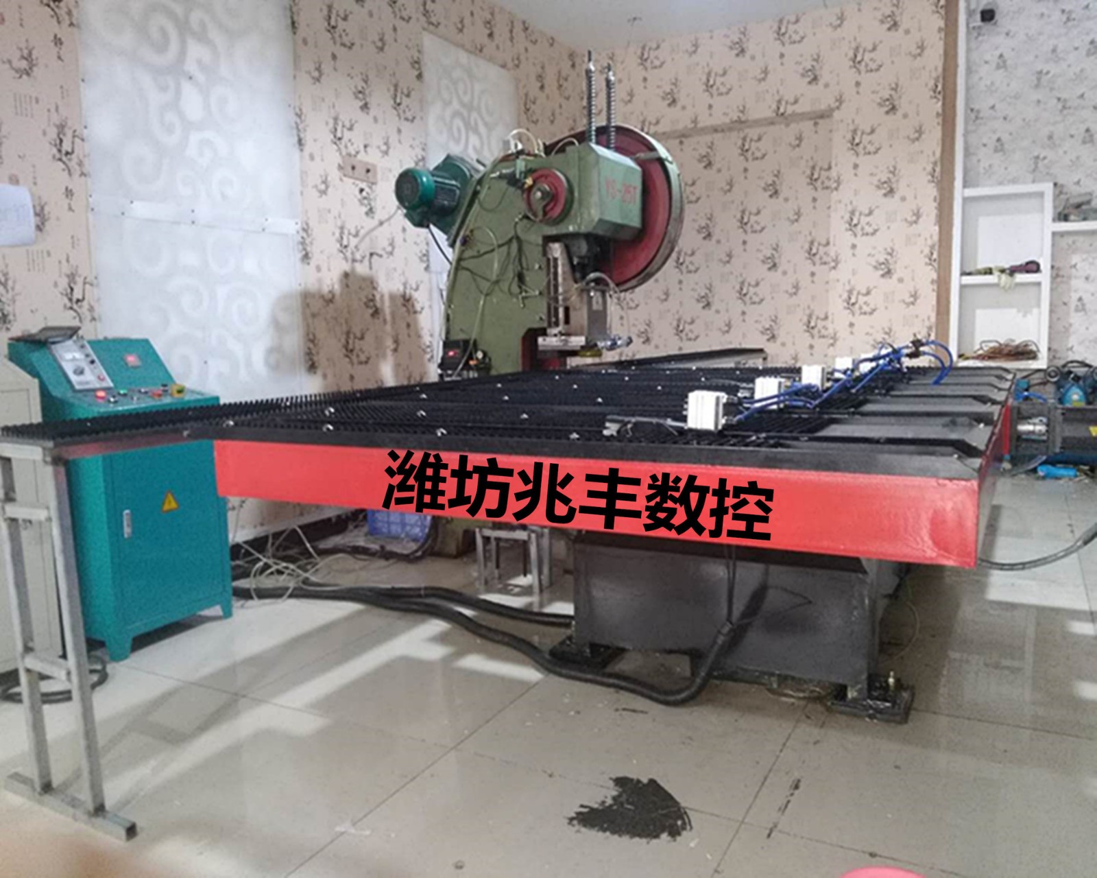 供应小型数控送料机 深喉冲床自动化设备送料架 罐盖冲压送料器图5