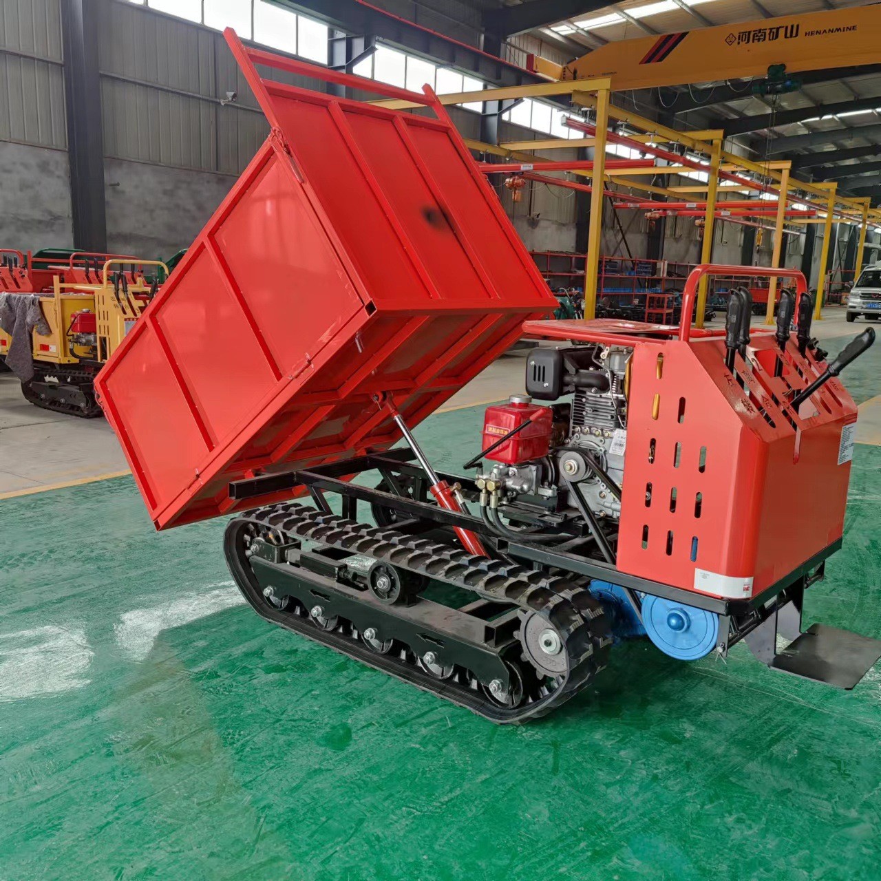 手扶式履带运输车 工程农用履带拖拉机 小型机械爬山虎履带运输车图3