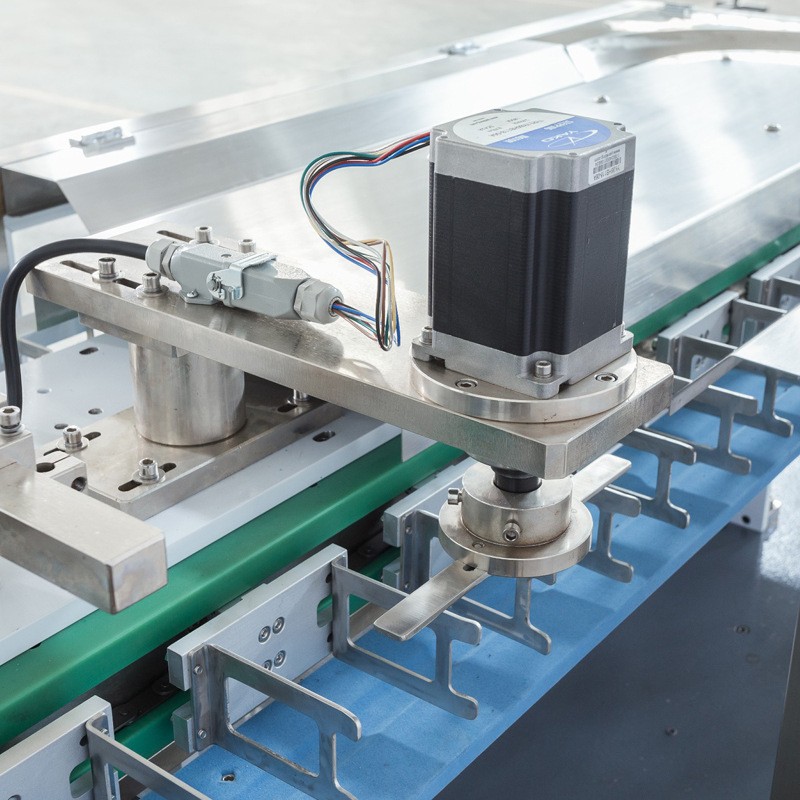 立式全自动食品装盒机 饼干入盒机 零食折盒机 厂家直供机械设备图3