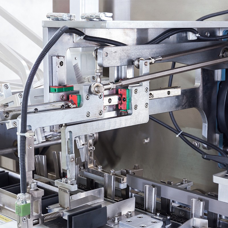 定制食品装盒机 坚果包装机 薯片自动装盒封盒机 装盒机厂家图3